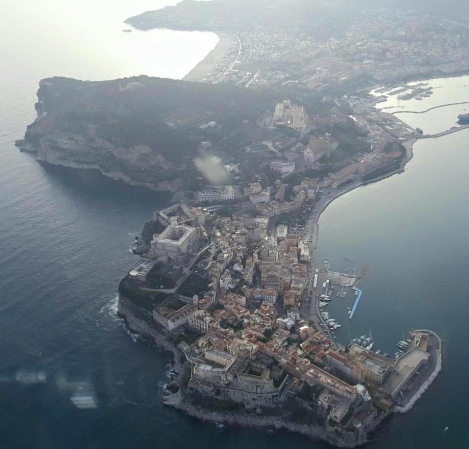 Brezza Di Mare Gaeta B&B Екстериор снимка