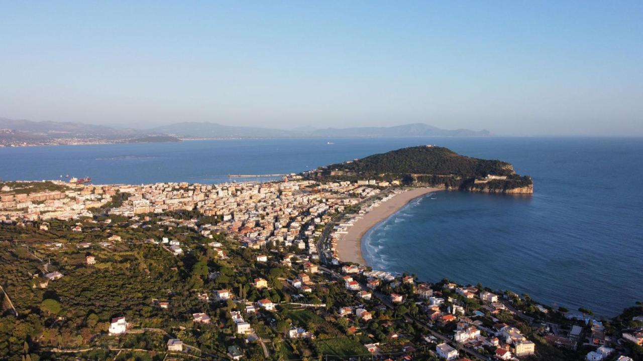 Brezza Di Mare Gaeta B&B Екстериор снимка