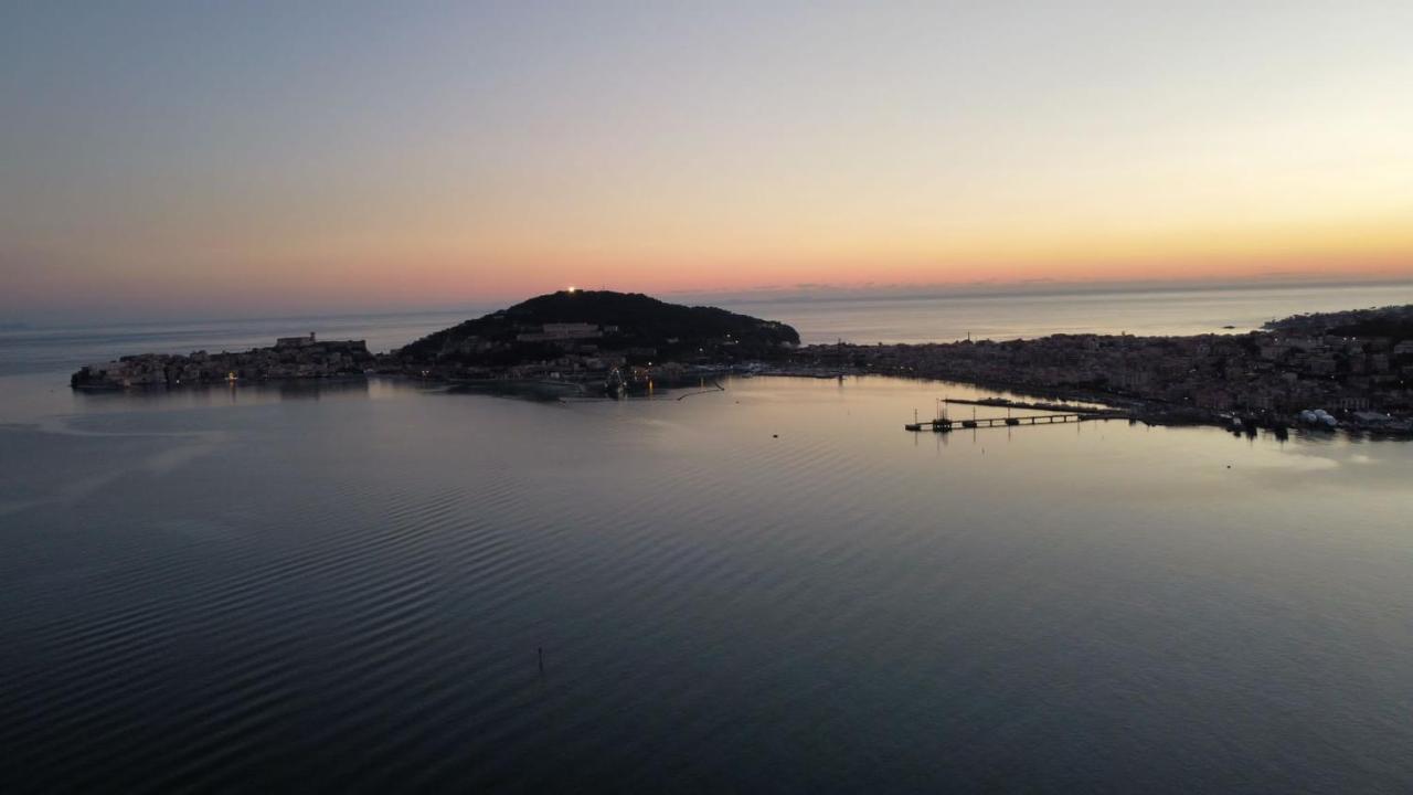 Brezza Di Mare Gaeta B&B Екстериор снимка