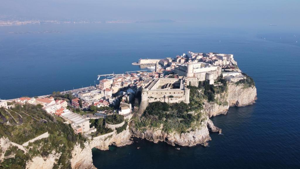 Brezza Di Mare Gaeta B&B Екстериор снимка